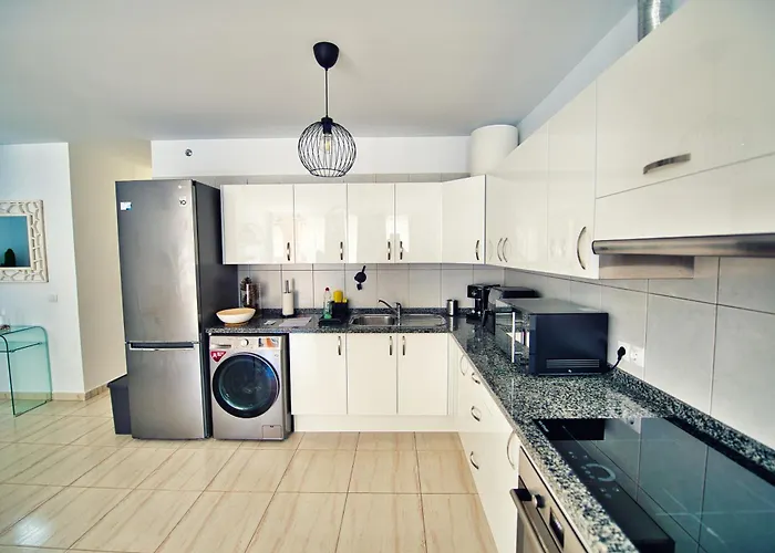 Ocean View Perfect Sunset Apartment, 4 137m2, Wifi & Bbq Apartment