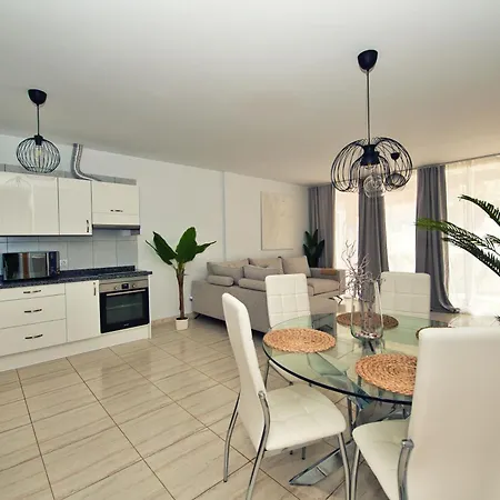 Daire Ocean View Perfect Sunset Apartment, 4 137m2, Wifi & Bbq *