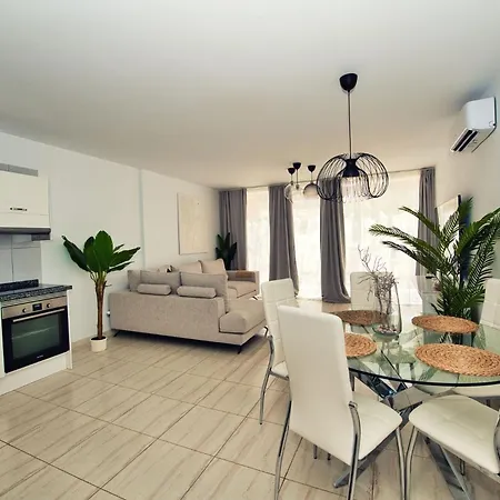 Ocean View Perfect Sunset Apartment, 4 137m2, Wifi & Bbq